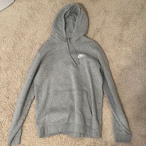 grey nike sweatshirt/hoodie